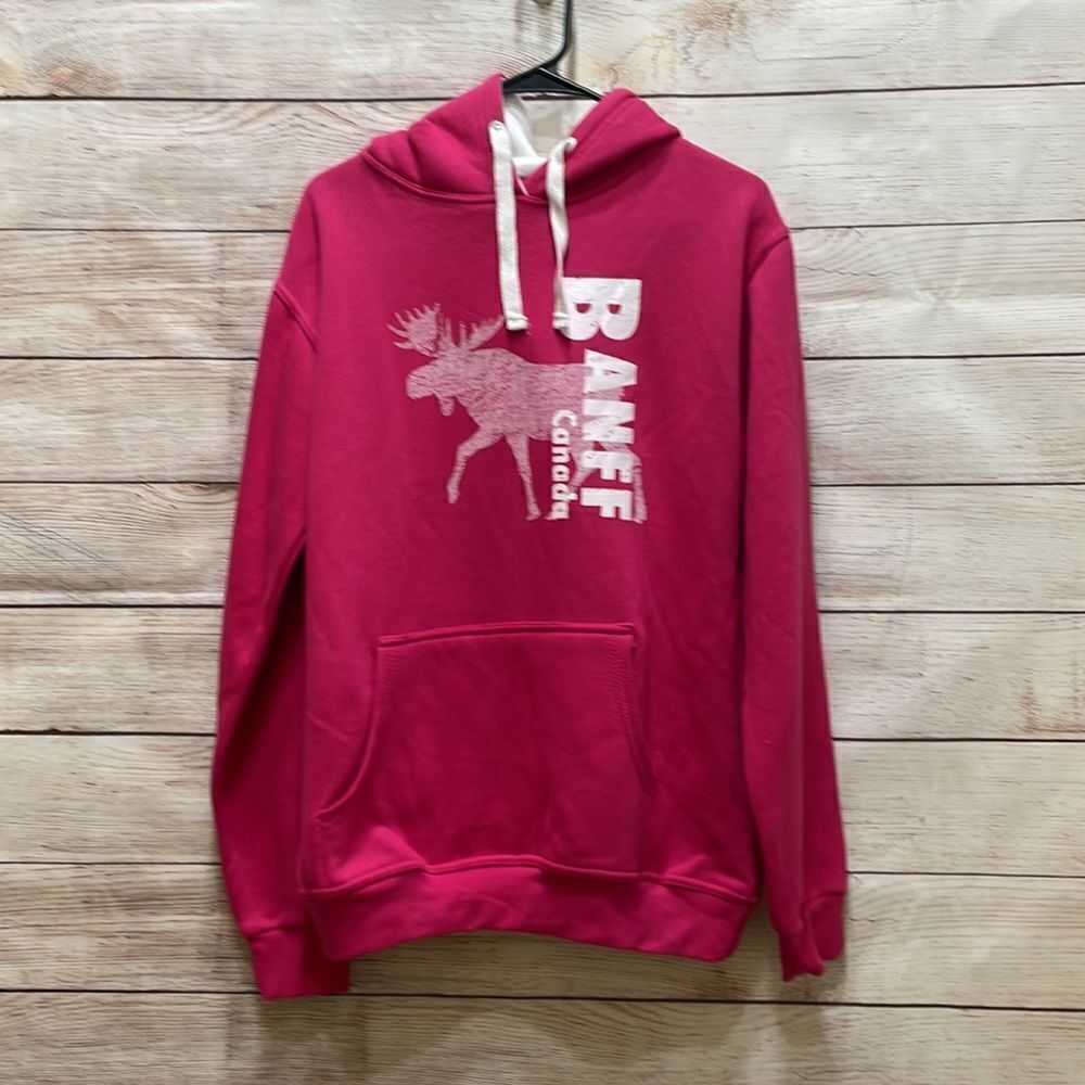 BANFF CANADA HOODED SWEATSHIRT IN PINK